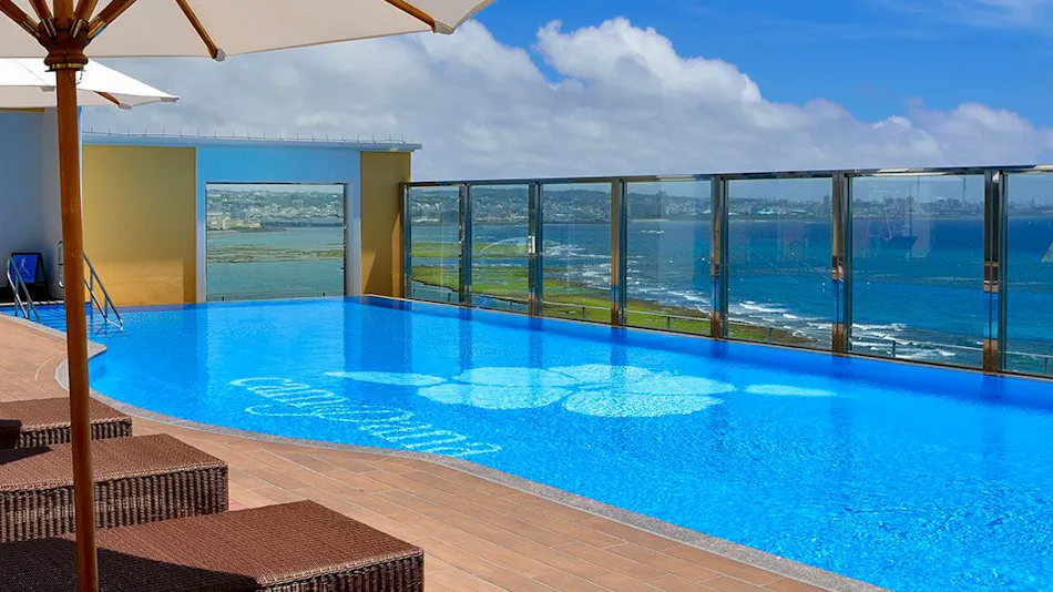 Vessel Hotel Campana Okinawa