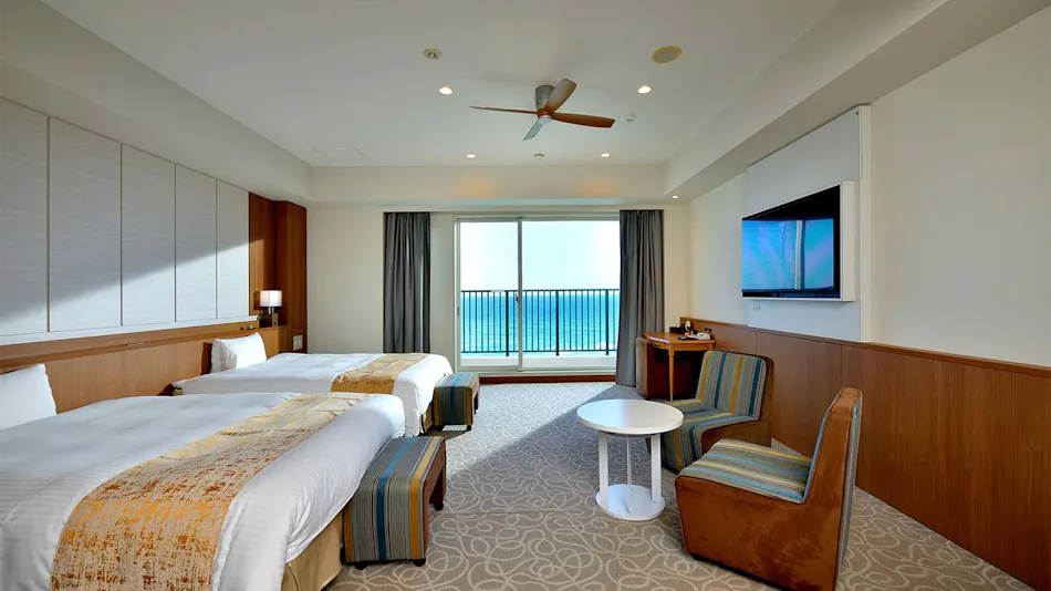 Vessel Hotel Campana Okinawa