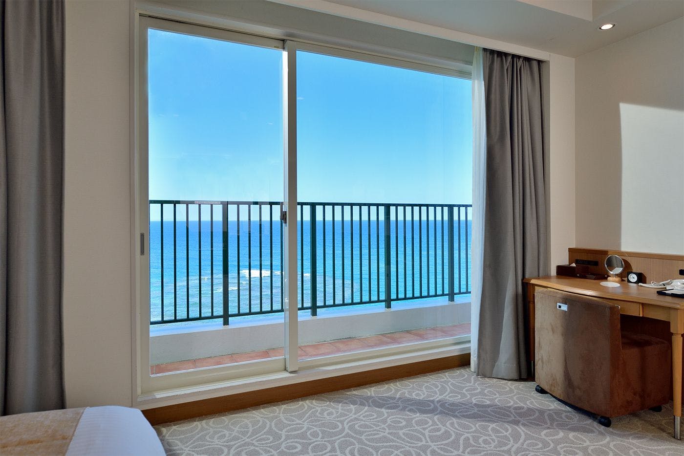 Vessel Hotel Campana Okinawa