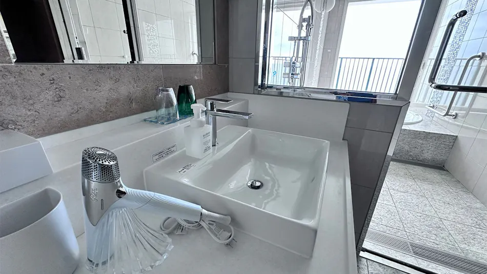 Vessel Hotel Campana Okinawa