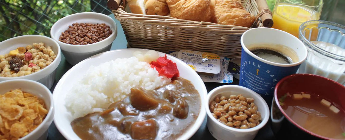朝食の無料サービス