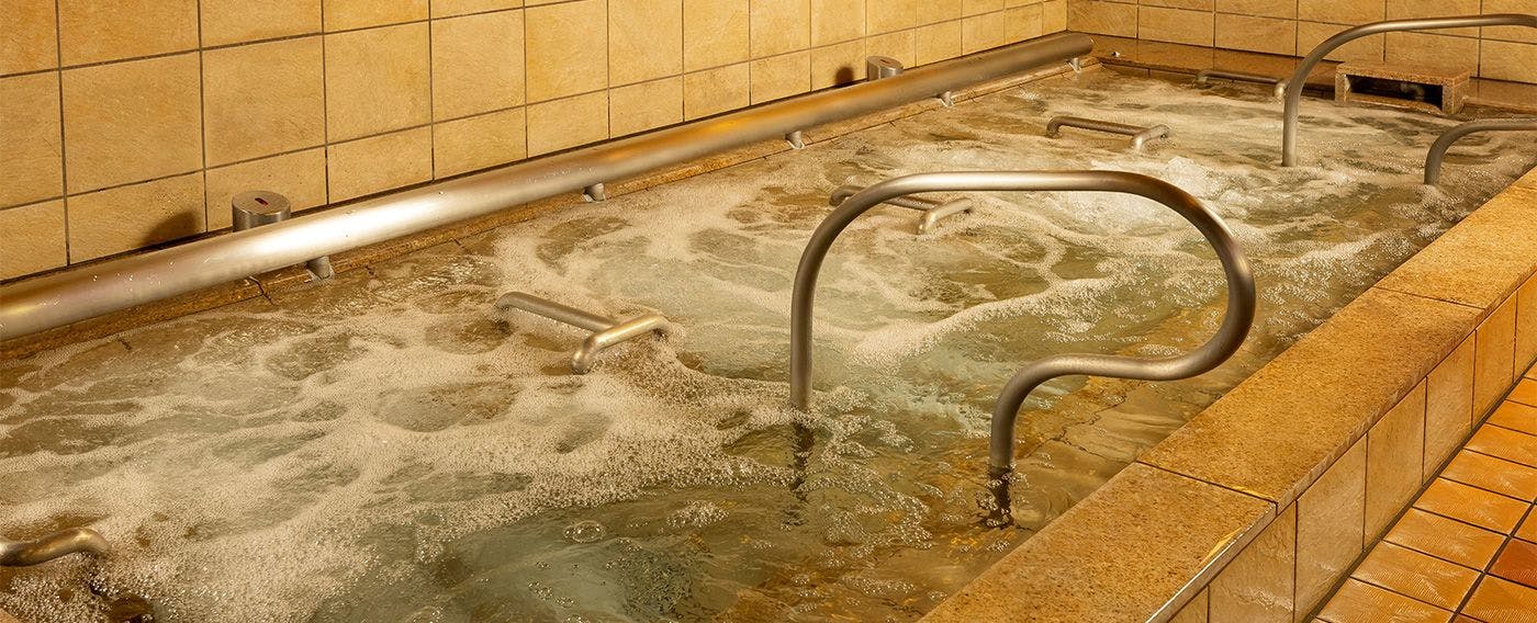 ห้องอาบน้ำรวม