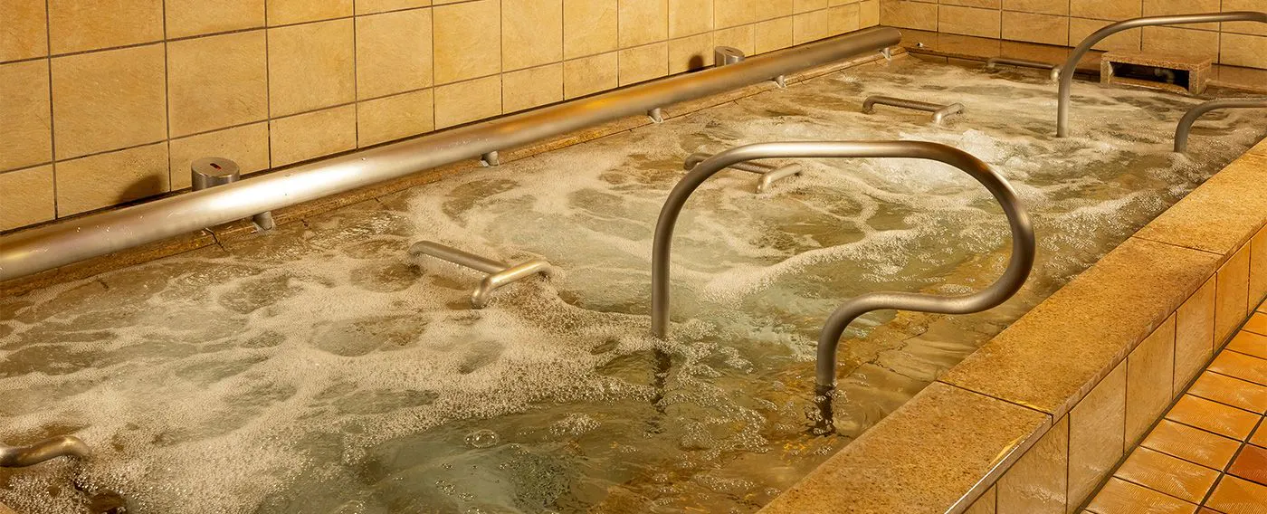 ห้องอาบน้ำรวม