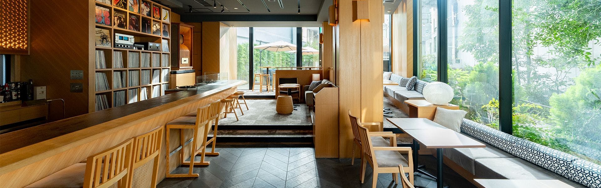 ミュージックバー