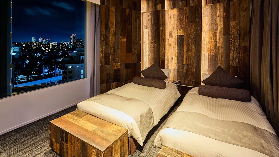 ONE@Tokyo by insomnia