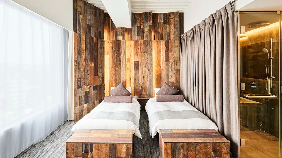 ONE@Tokyo by insomnia