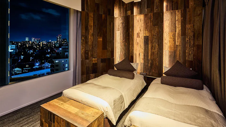 ONE@Tokyo by insomnia