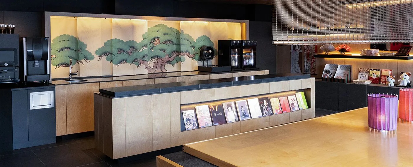 ロビーラウンジ