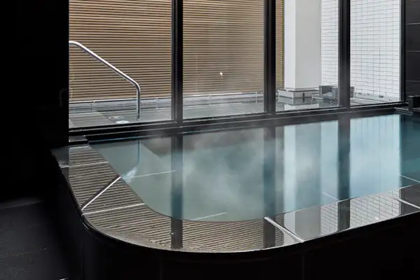 ห้องอาบน้ำรวมขนาดใหญ่