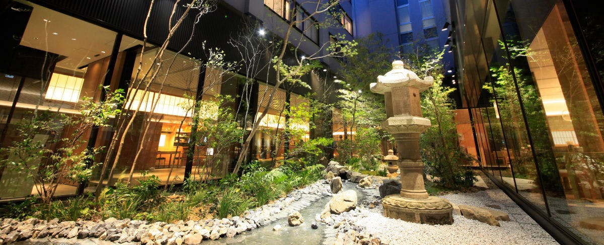 フロント・ロビー周辺