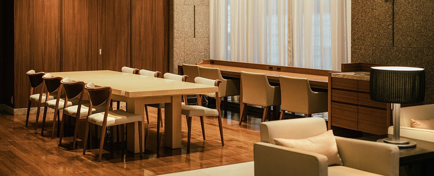 ビジネスラウンジ