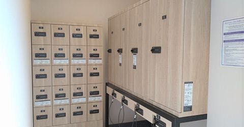 無料のセルフクローク完備