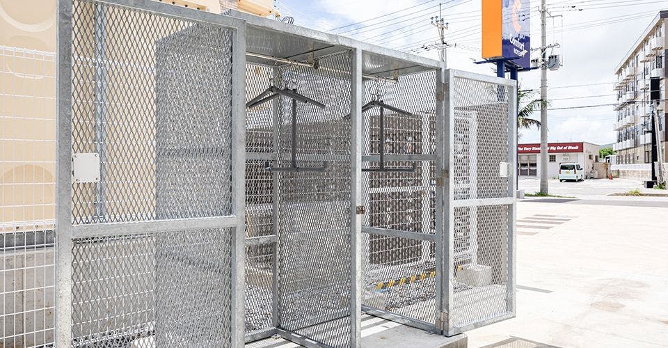 ウェットスーツ置き場