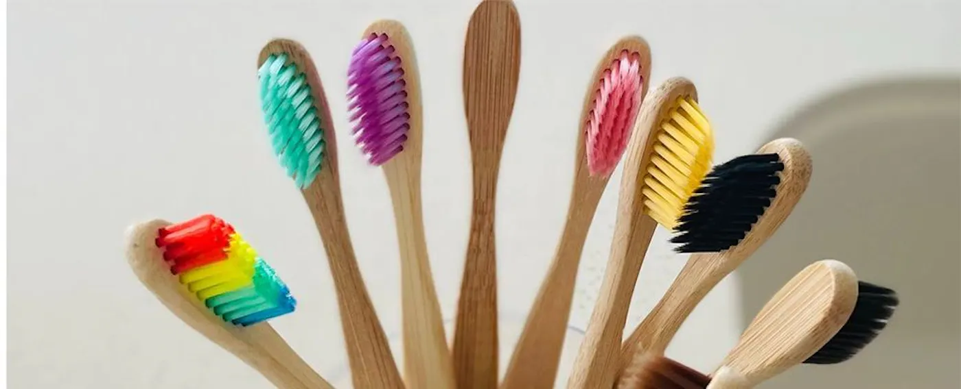 แปรงสีฟันไม้ไผ่