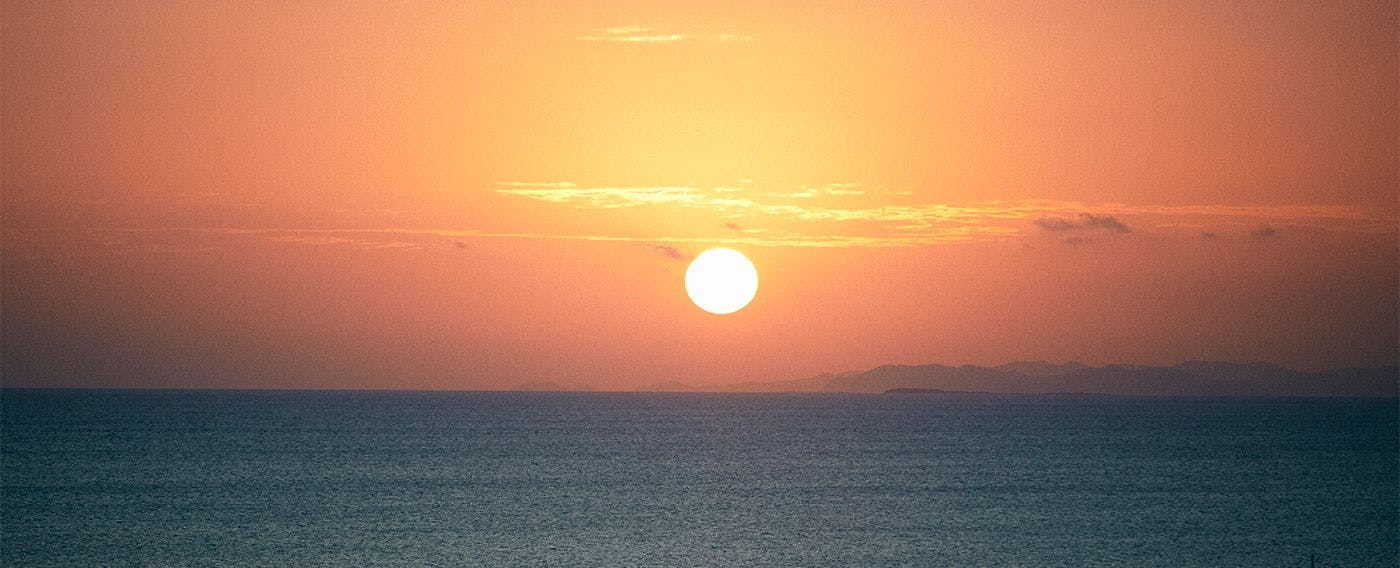 พระอาทิตย์ตก