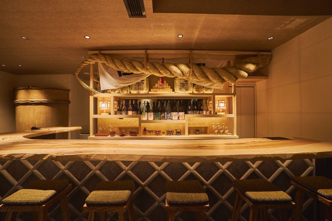 「SAKE BAR」