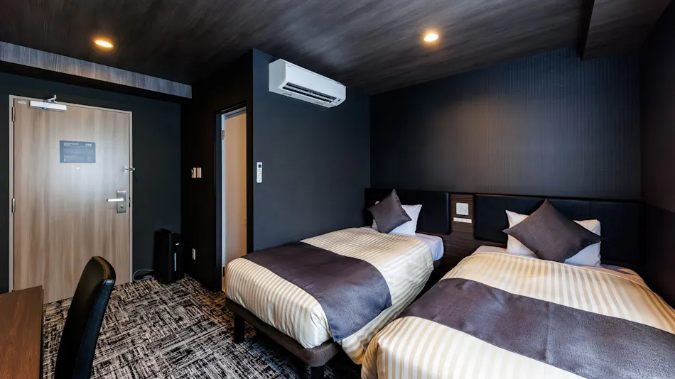 Hotel Kanraku Premier Mt. Fuji / Shin-Gotemba Interchange / National Route 246