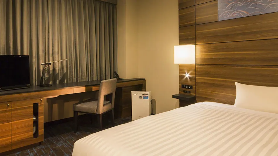 JR-East Hotel Mets Tsudanuma