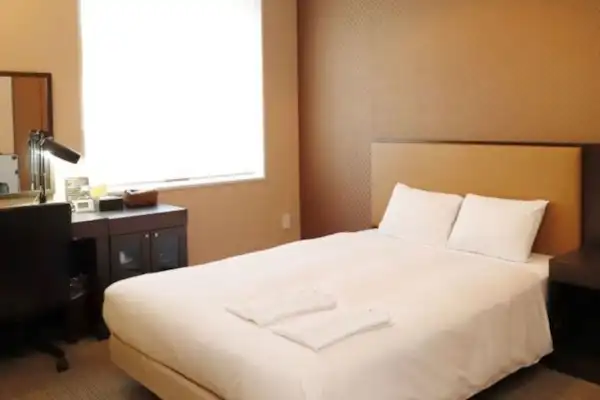 Universal Semi Double