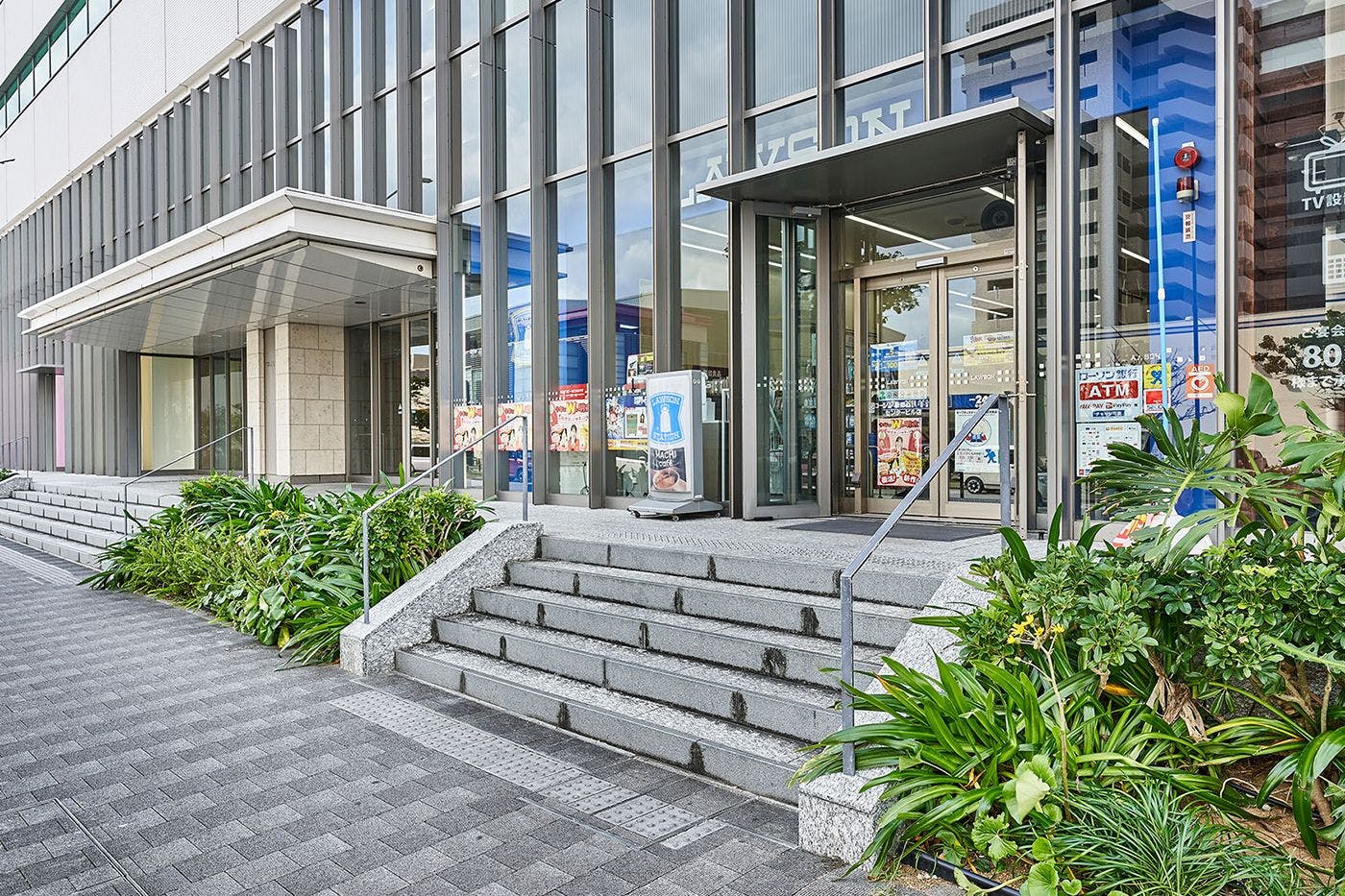 コンビニエンスストア（1階）