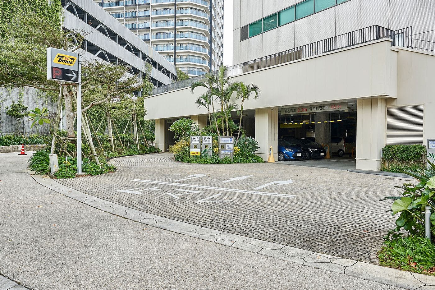 駐車場（敷地内1階）