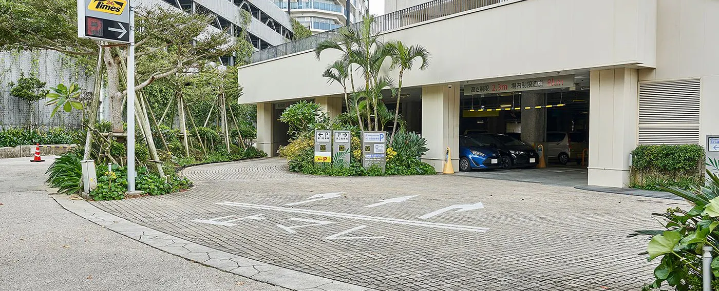 駐車場(敷地内1階)