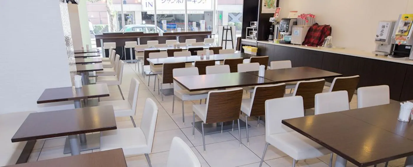 Area Sarapan Lantai 1