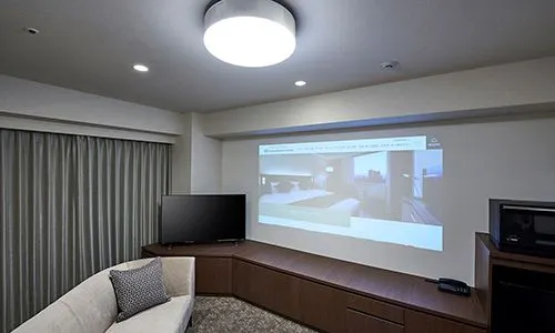 ホームプロジェクター付客室