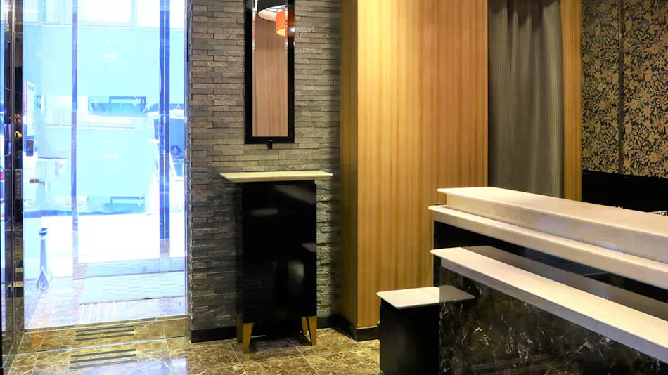 APA Hotel Ginza Kyobashi Minami (Tokyo Station Yaesu South Gate)