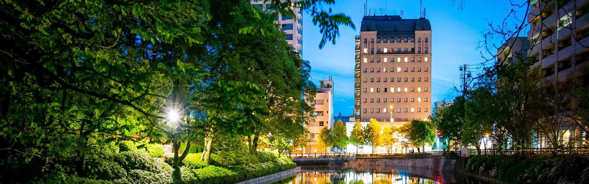 アパホテル〈松山城西〉