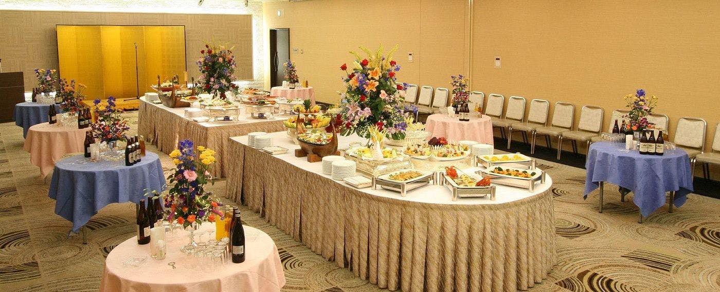 宴會廳（孔雀之間）