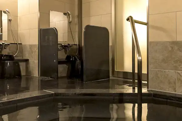 ห้องอาบน้ำรวม