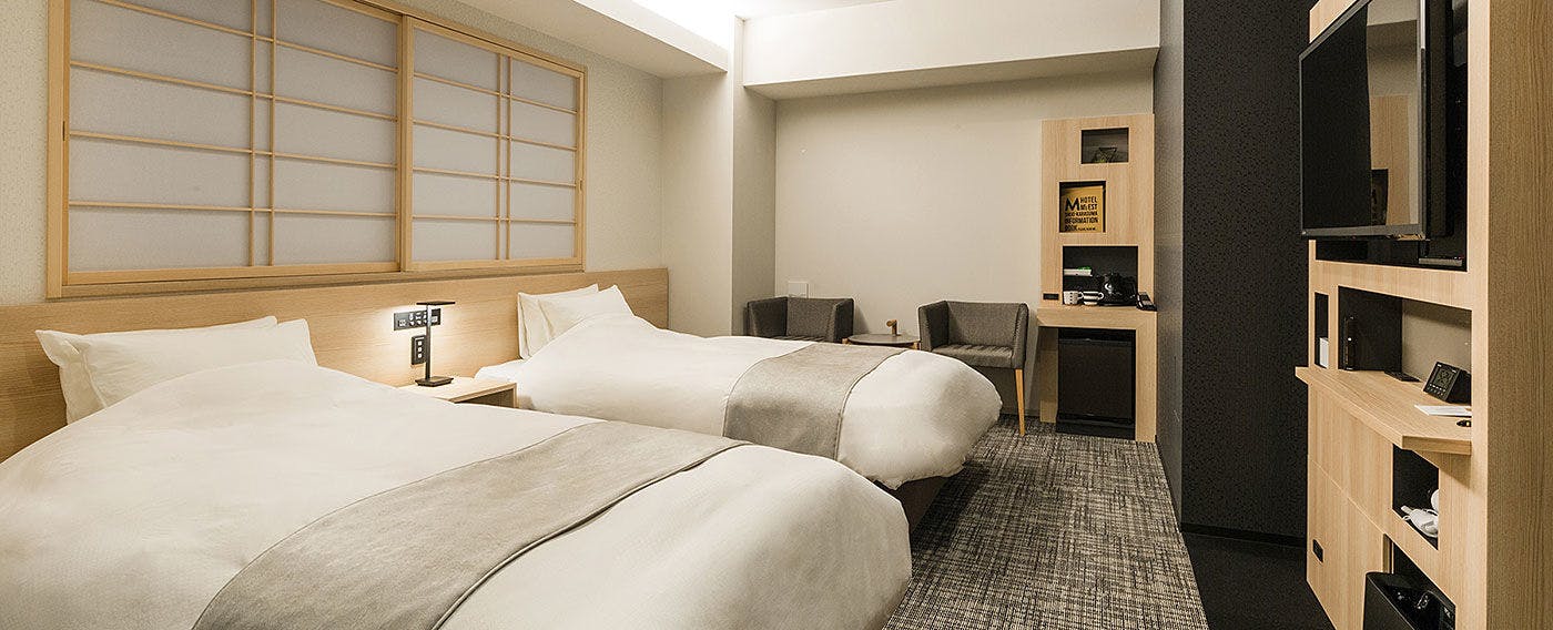 ห้องทวินยูนิเวอร์แซล