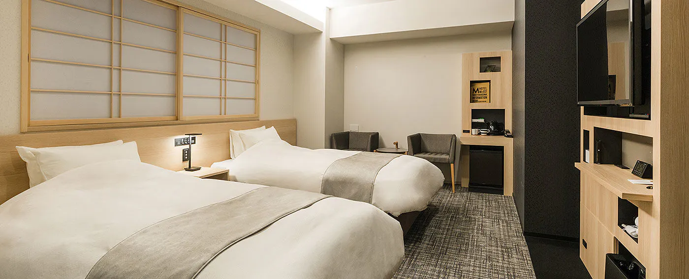 ห้องทวินยูนิเวอร์แซล