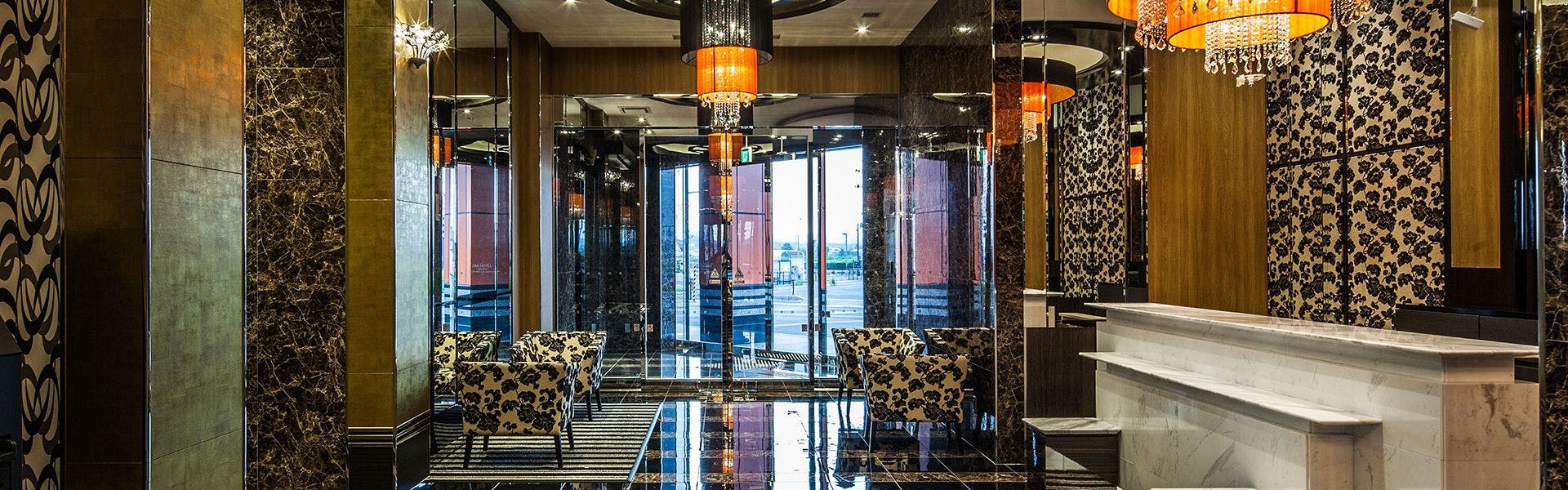 フロント／ロビー