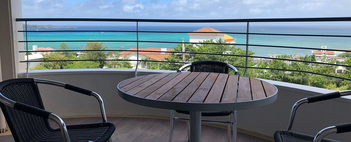 ระเบียงขนาด 13 ตารางเมตร