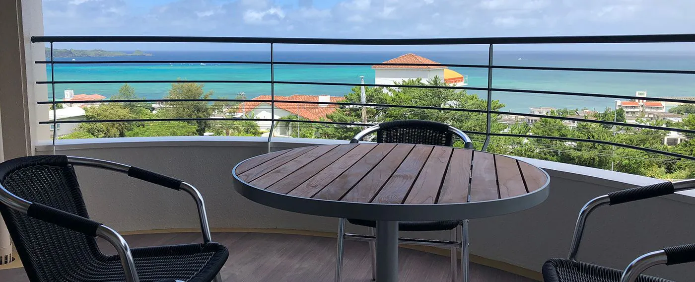 ระเบียงขนาด 13 ตารางเมตร