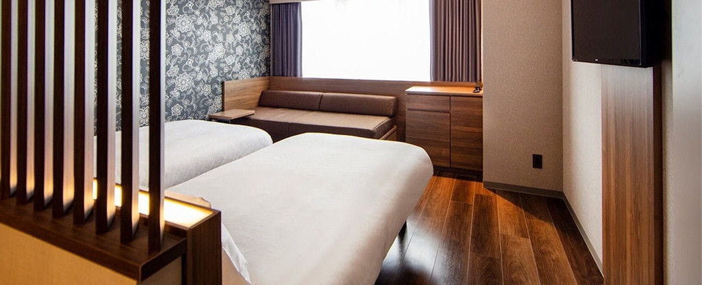 karaksa hotel grande 新大阪 Tower