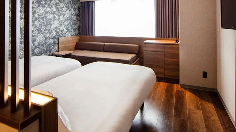 karaksa hotel grande 新大阪 Tower