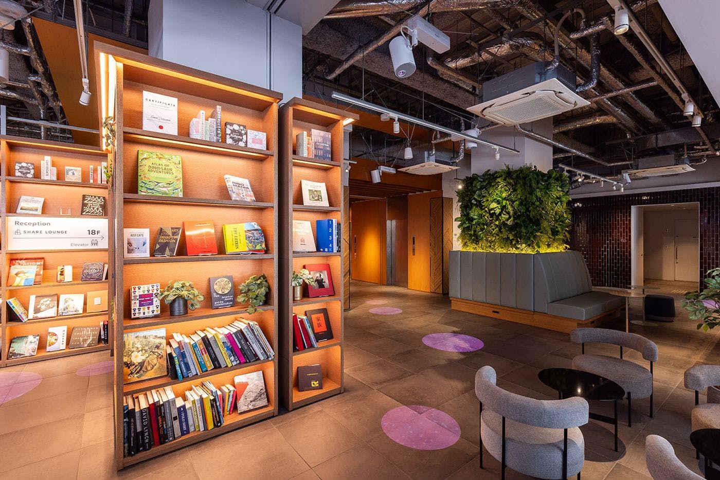 館内施設｜1階・エントランス