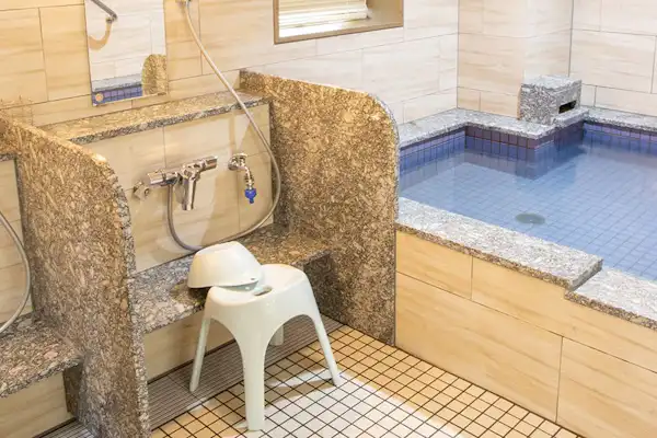 ห้องอาบน้ำสาธารณะ