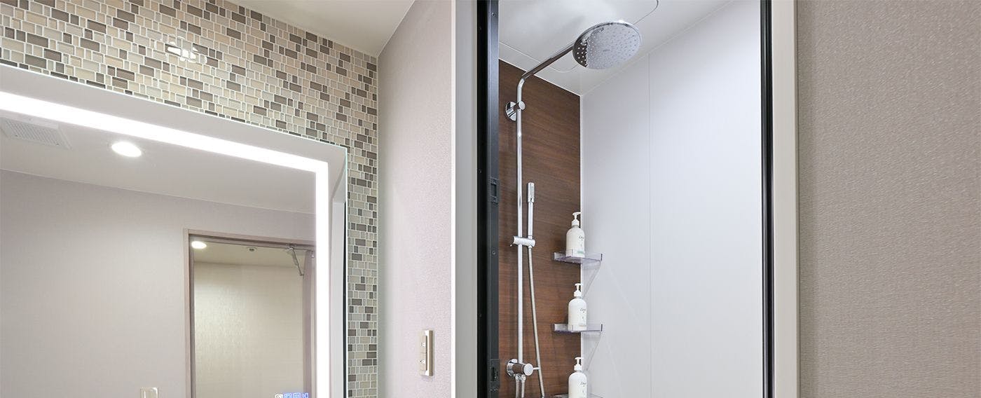 Holiday Inn and Suites Shin Osaka