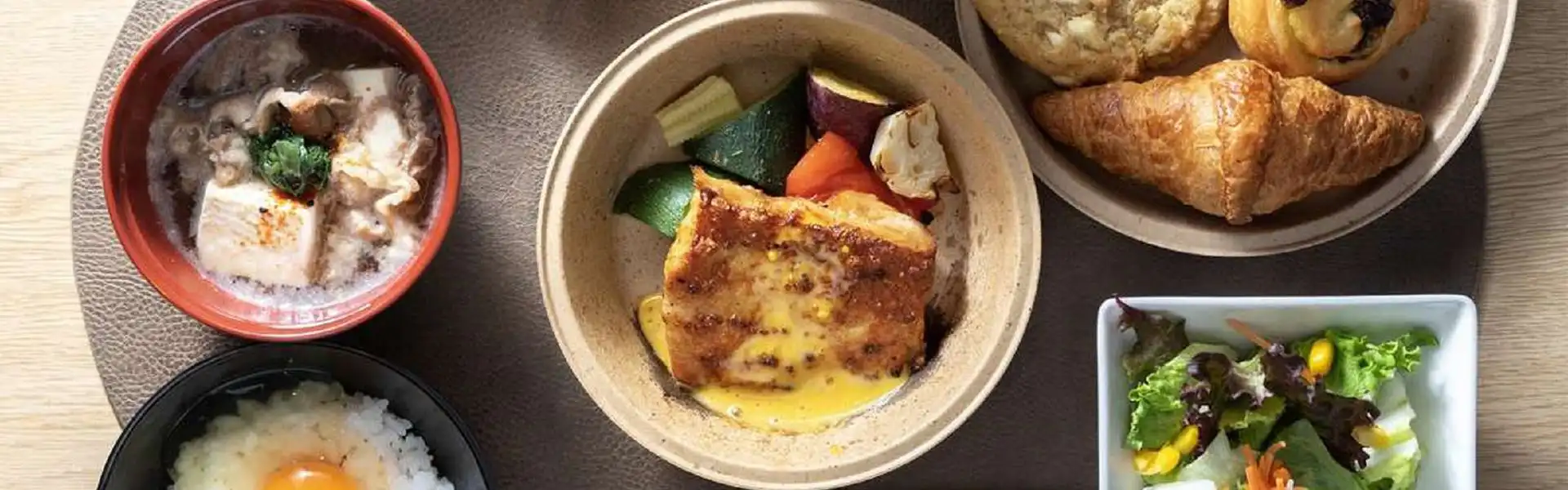 朝食