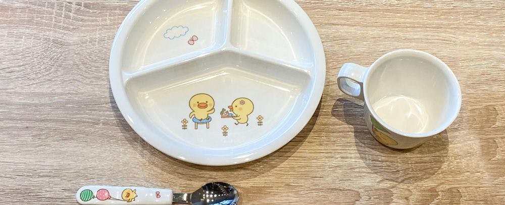 お子様用食器一例