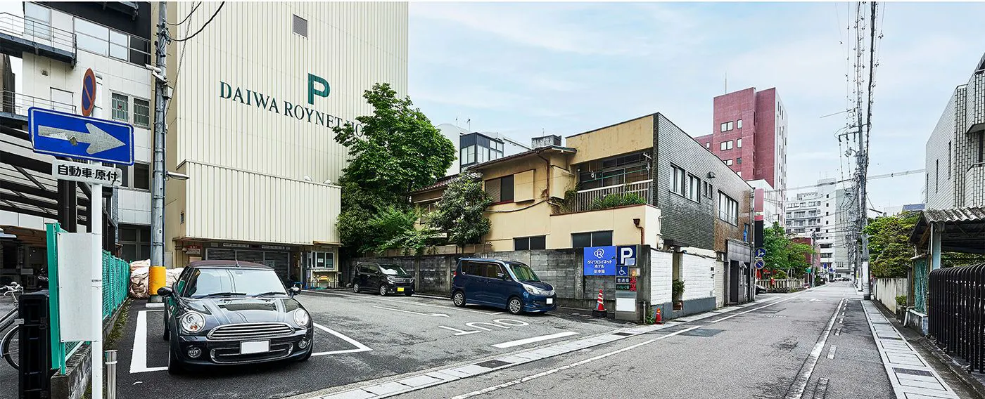 飯店後方合作立體停車場(需付費)