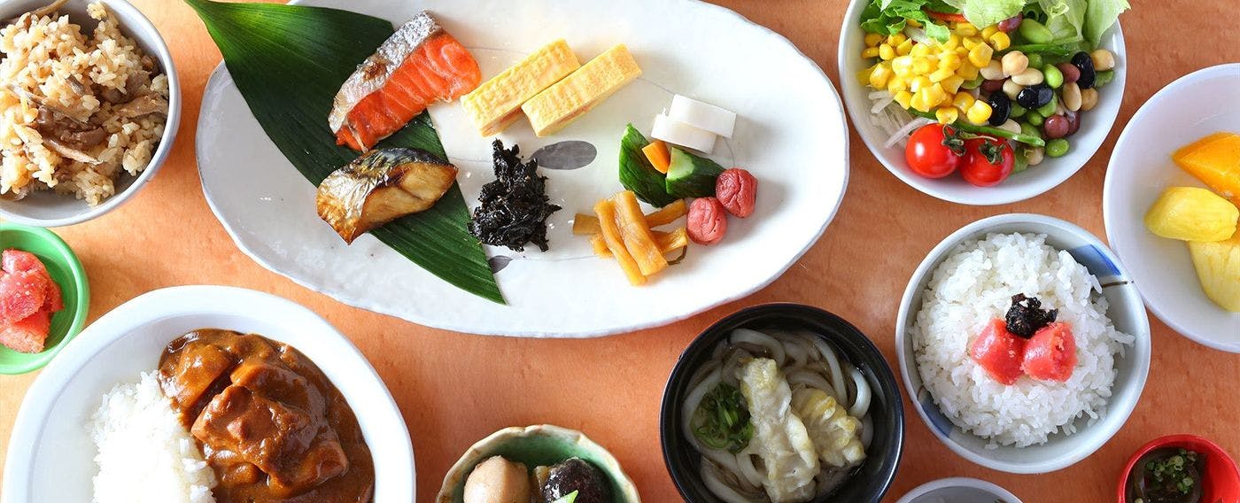 朝食バイキング