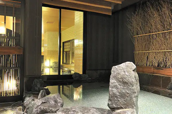 ออนเซ็นกลางแจ้ง