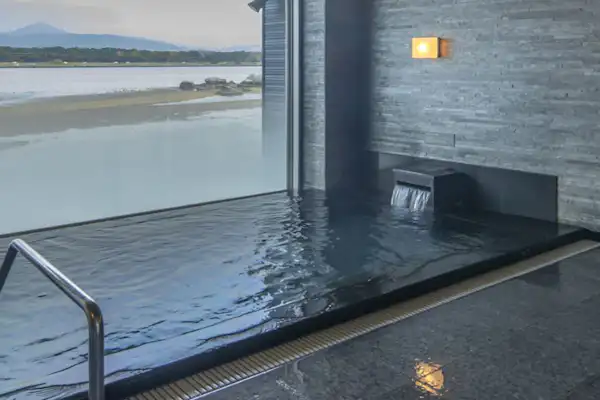 น้ำพุร้อน