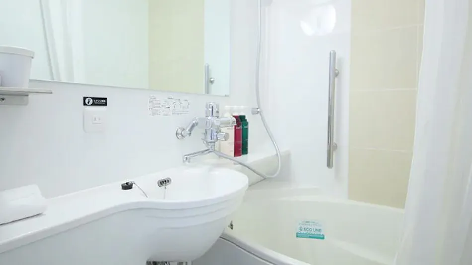 APA Hotel <Nagatacho Hanzomon Ekimae>