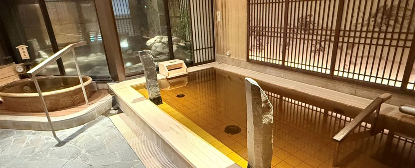 ห้องอาบน้ำรวมขนาดใหญ่